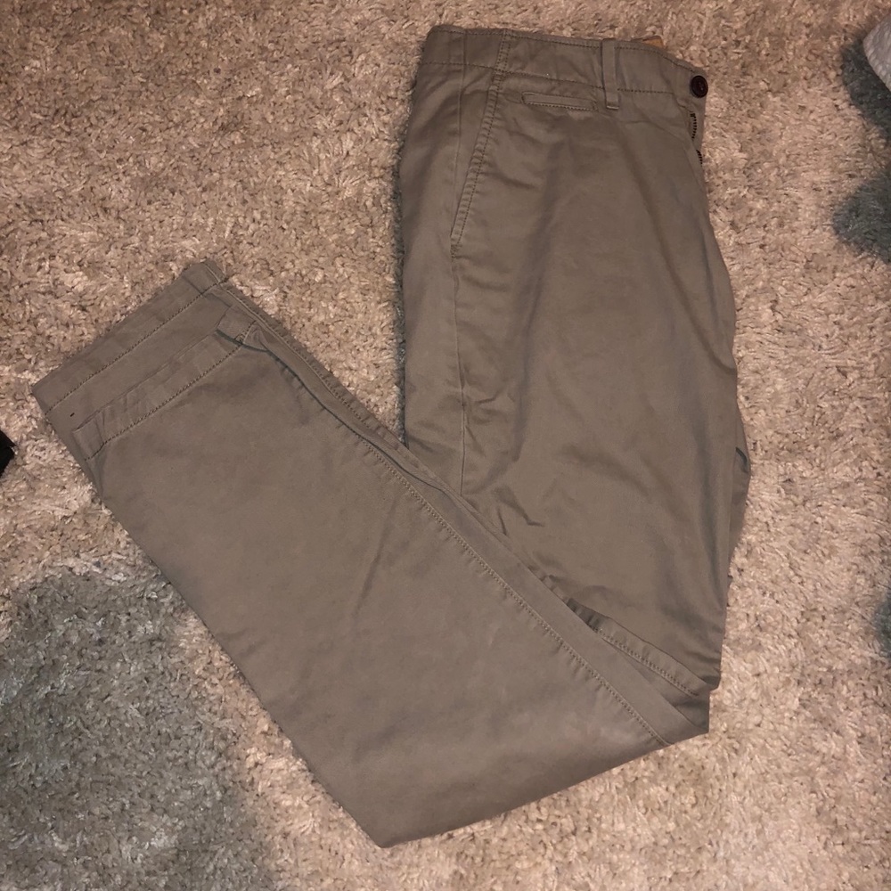 Gap khakis